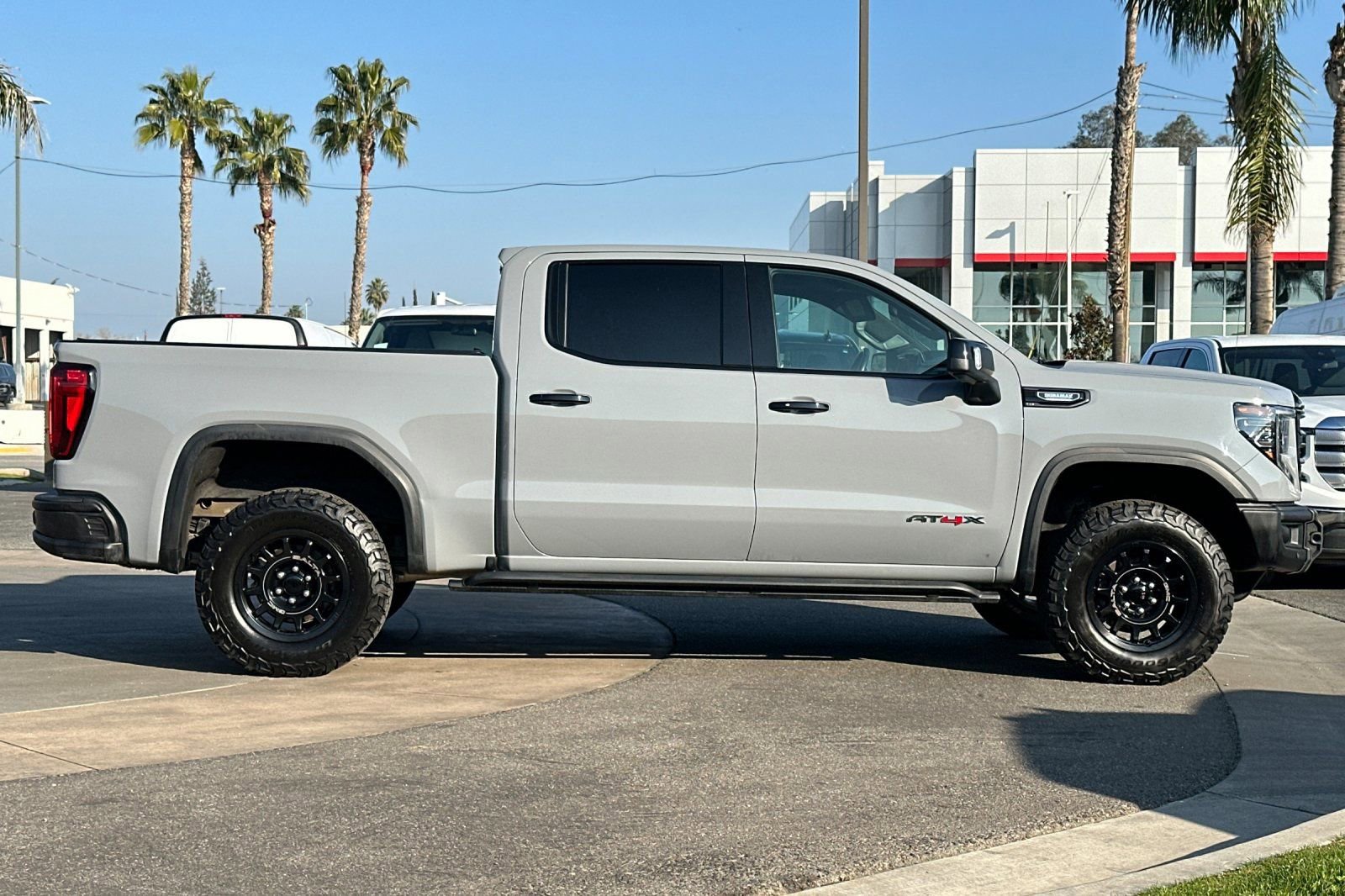 Certified 2024 GMC Sierra 1500 AT4X w/ AT4X AEV Edition image 3