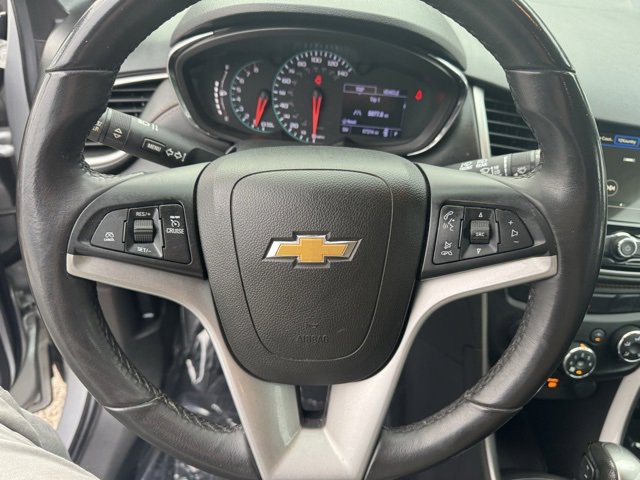 Used 2019 Chevrolet Trax LT w/ LT Convenience Package image 18