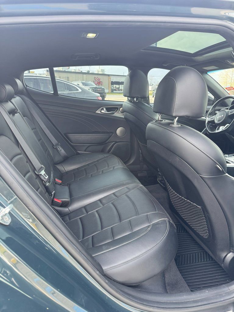 Used 2022 Kia Stinger GT2 image 17
