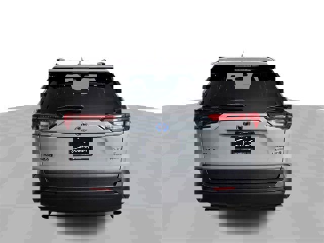 Used 2022 Toyota RAV4 XLE image 7