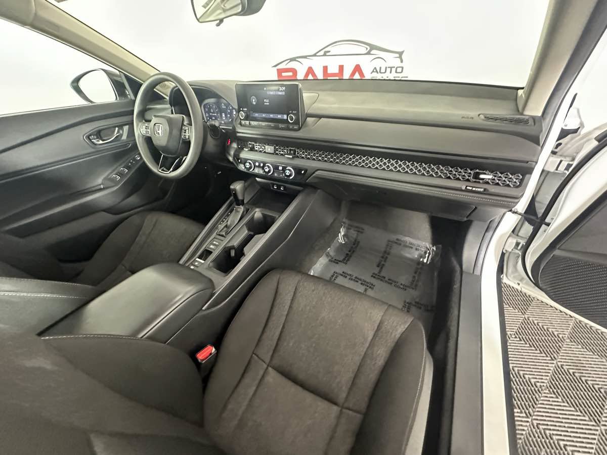 Used 2025 Honda Accord SE image 22