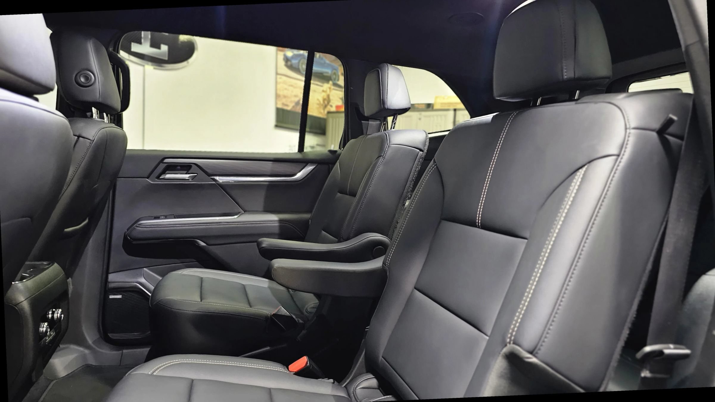 Used 2024 GMC Acadia Elevation FWD image 38