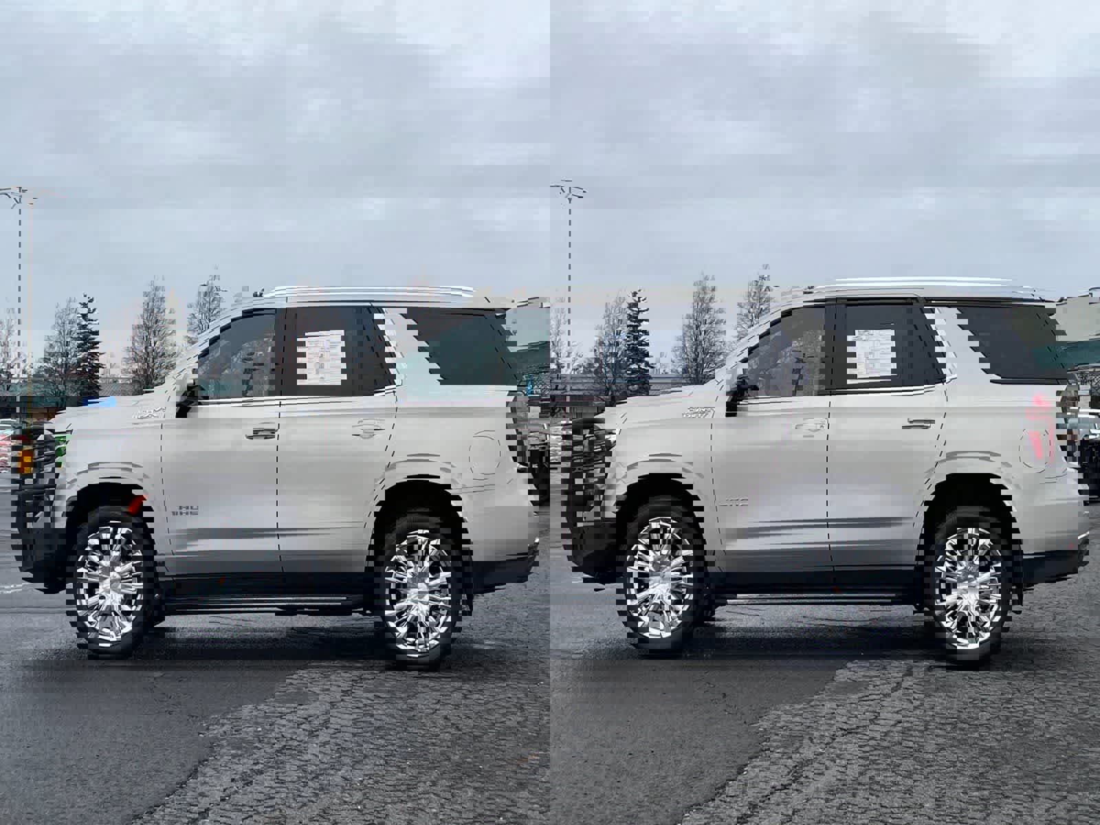 Used 2023 Chevrolet Tahoe High Country image 5