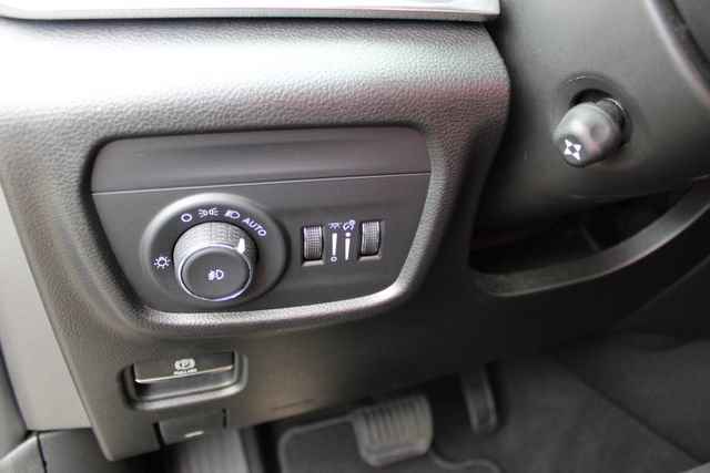 Used 2025 Jeep Grand Cherokee Summit w/ Obsidian Package AWD/4WD image 15