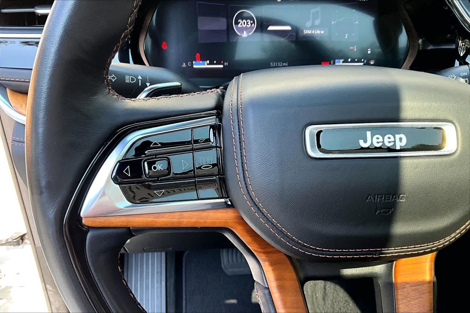 Used 2022 Jeep Grand Cherokee Summit AWD/4WD image 24