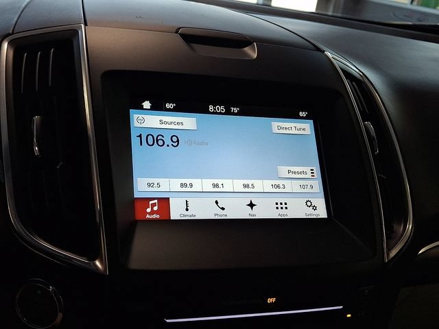 Used 2016 Ford Edge Titanium w/ Canadian Touring Package FWD image 19