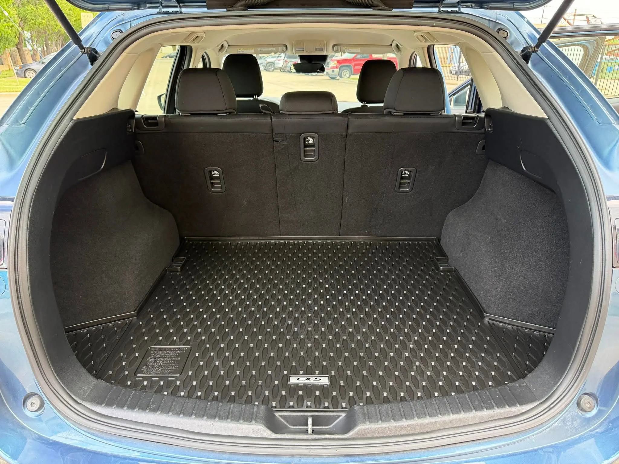 Used 2017 MAZDA CX-5 Sport FWD image 32