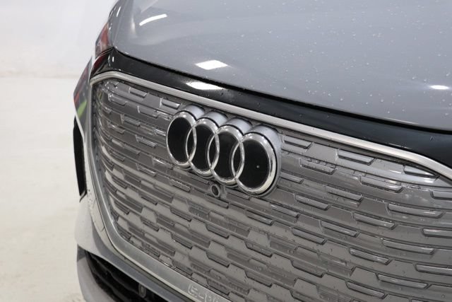 Used 2022 Audi Q4 e-tron Premium AWD/4WD image 10