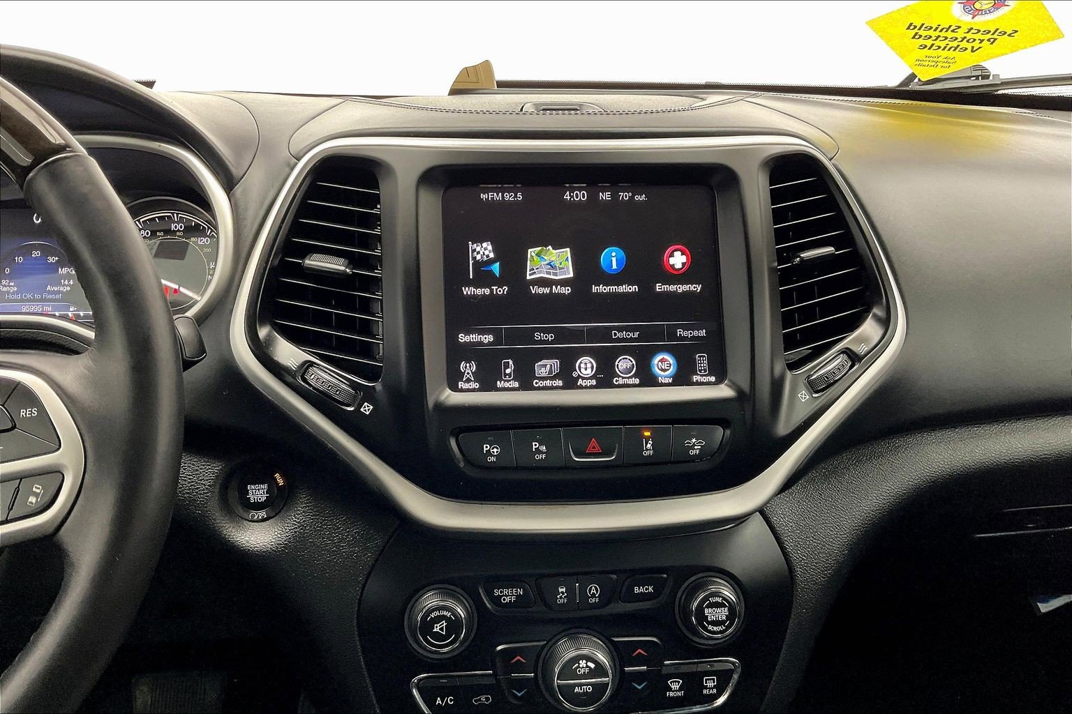 Used 2017 Jeep Cherokee Overland w/ Technology Group image 5