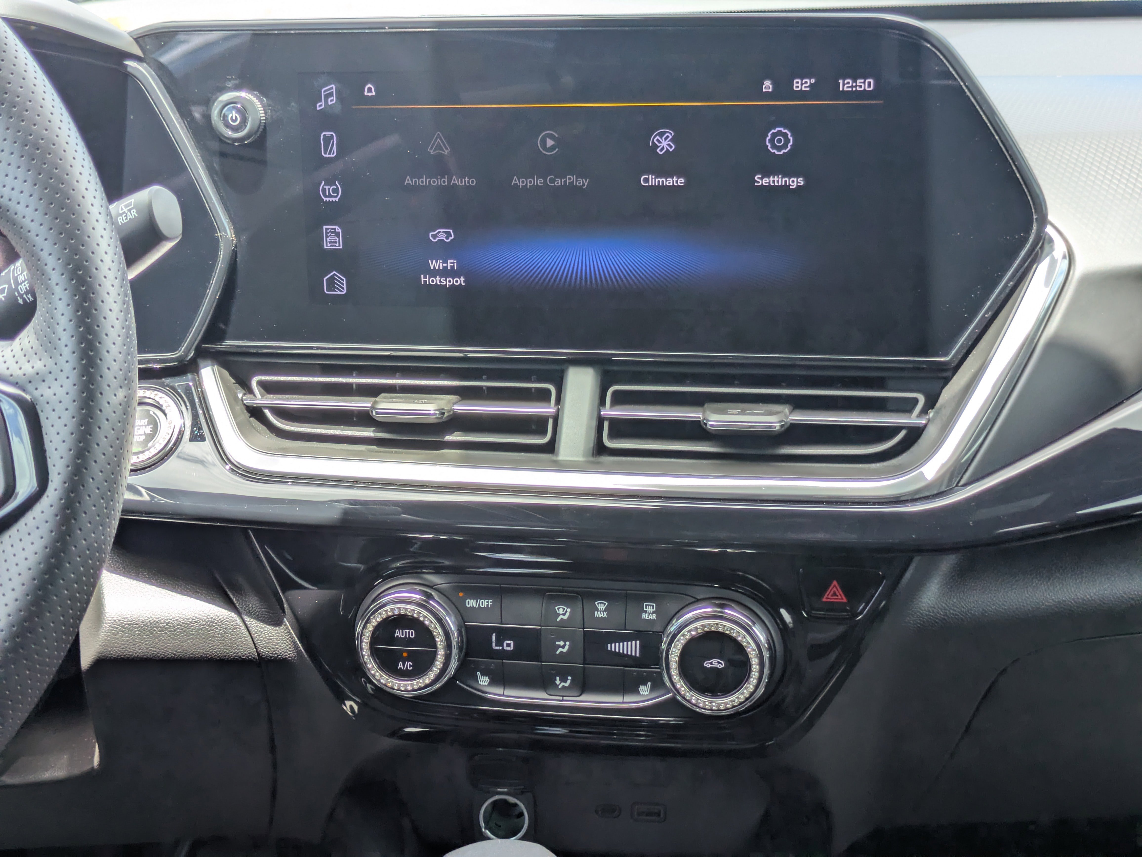 Used 2025 Chevrolet Trax RS w/ Sunroof Package FWD image 5