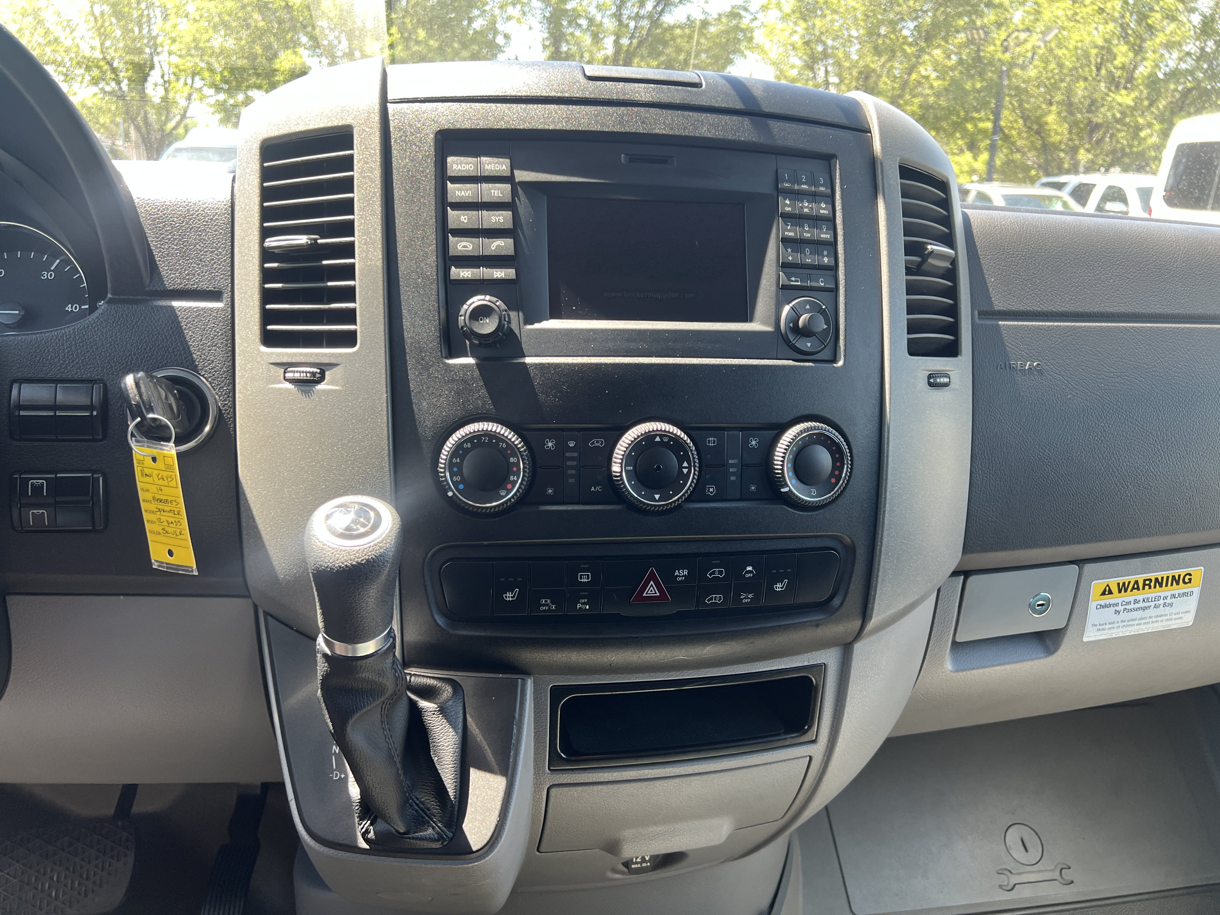 Used 2014 Mercedes-Benz Sprinter 2500 image 16