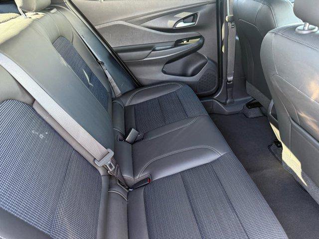 Used 2025 Buick Envista Preferred image 28