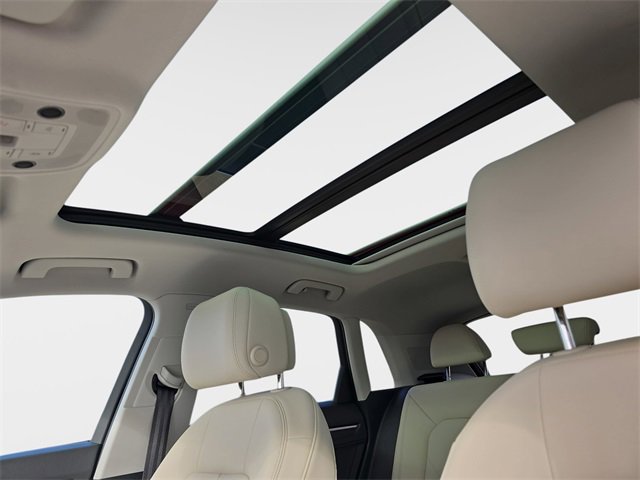 Used 2022 Audi Q3 2.0T Premium Plus w/ Premium Plus Package image 33