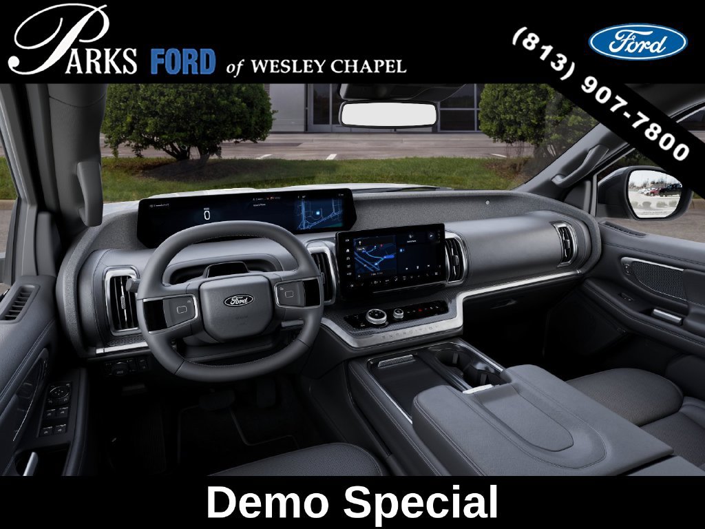 New 2027 Ford Expedition Platinum w/ Stealth Appearance Package AWD/4WD image 9