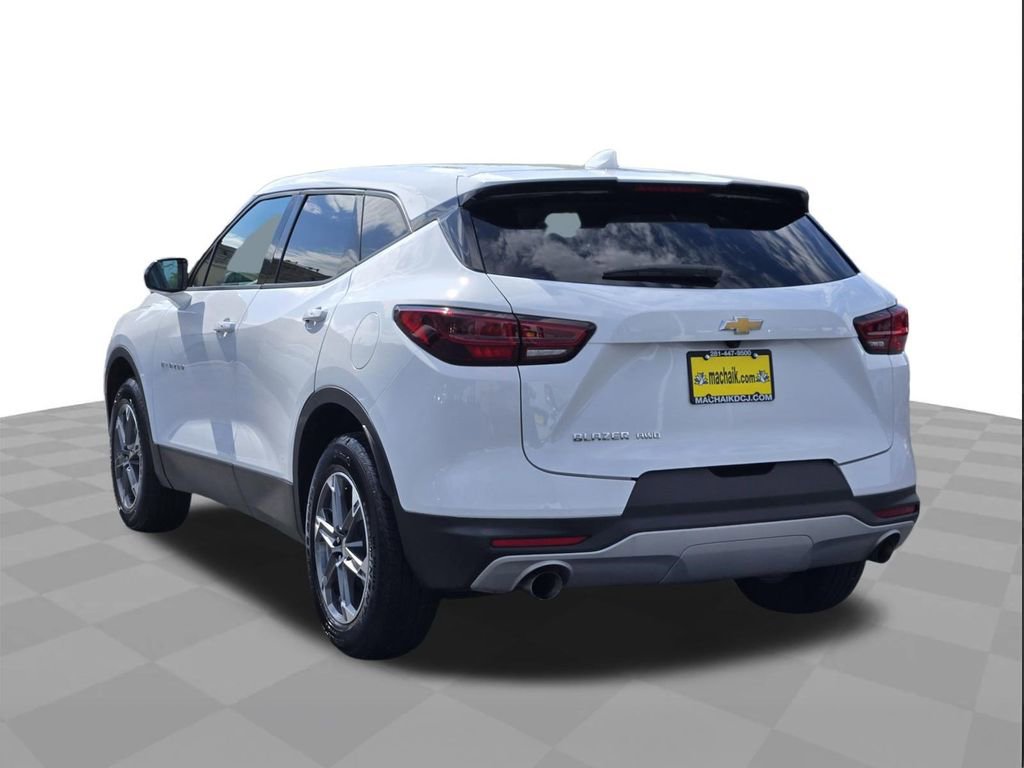 Used 2025 Chevrolet Blazer LT AWD/4WD image 6