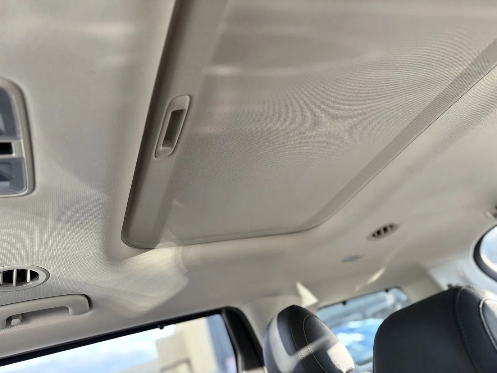 Used 2023 Kia Carnival SX Prestige w/ Paint Protection Package image 22