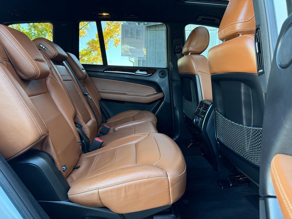 Used 2018 Mercedes-Benz GLS 450 4MATIC image 25