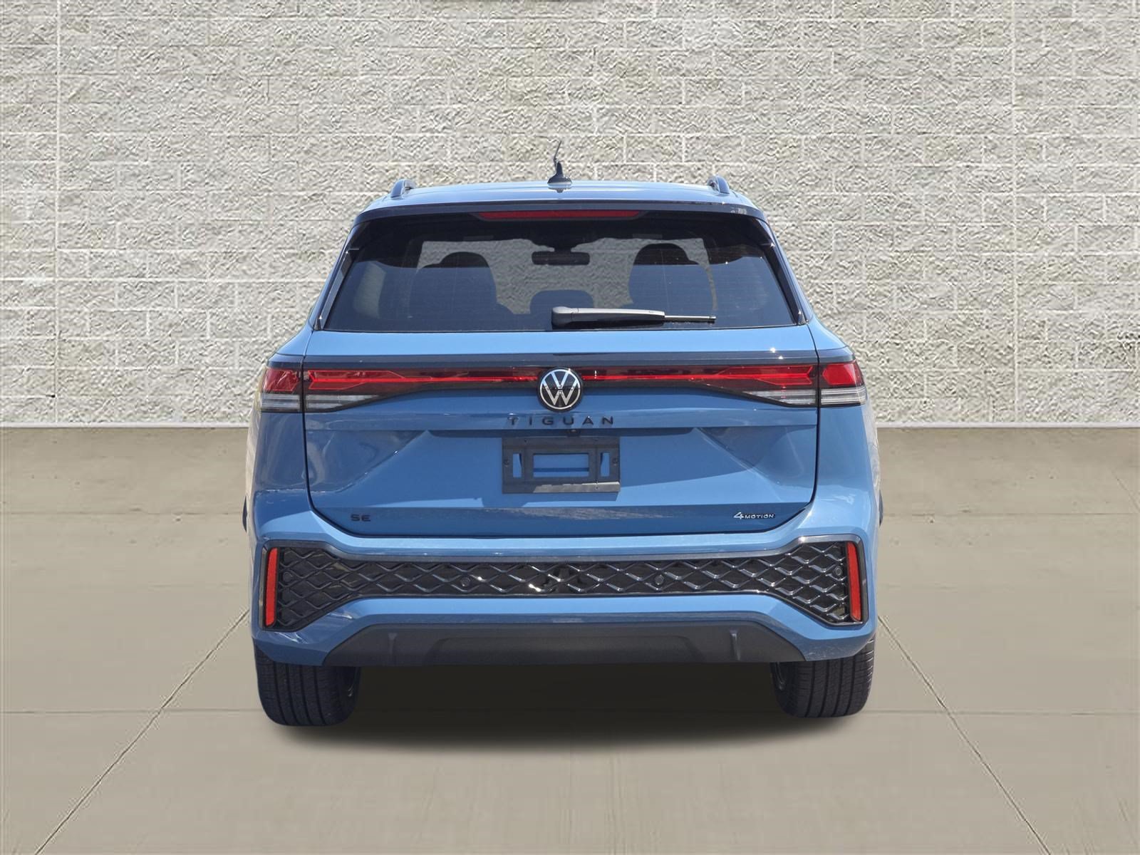 New 2026 Volkswagen Tiguan SE R-Line AWD/4WD image 6