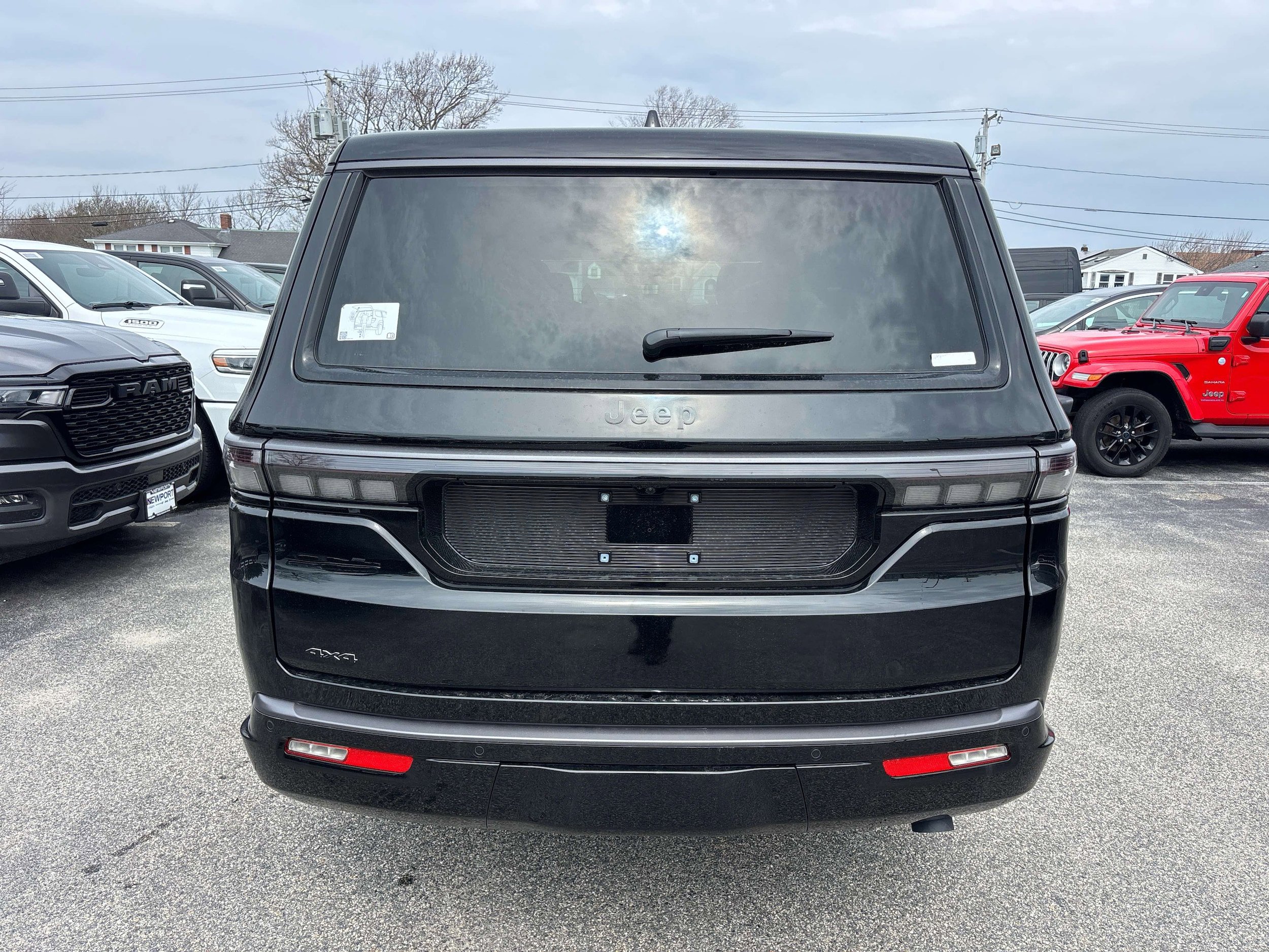 New 2026 Jeep Grand Wagoneer L Limited AWD/4WD image 3