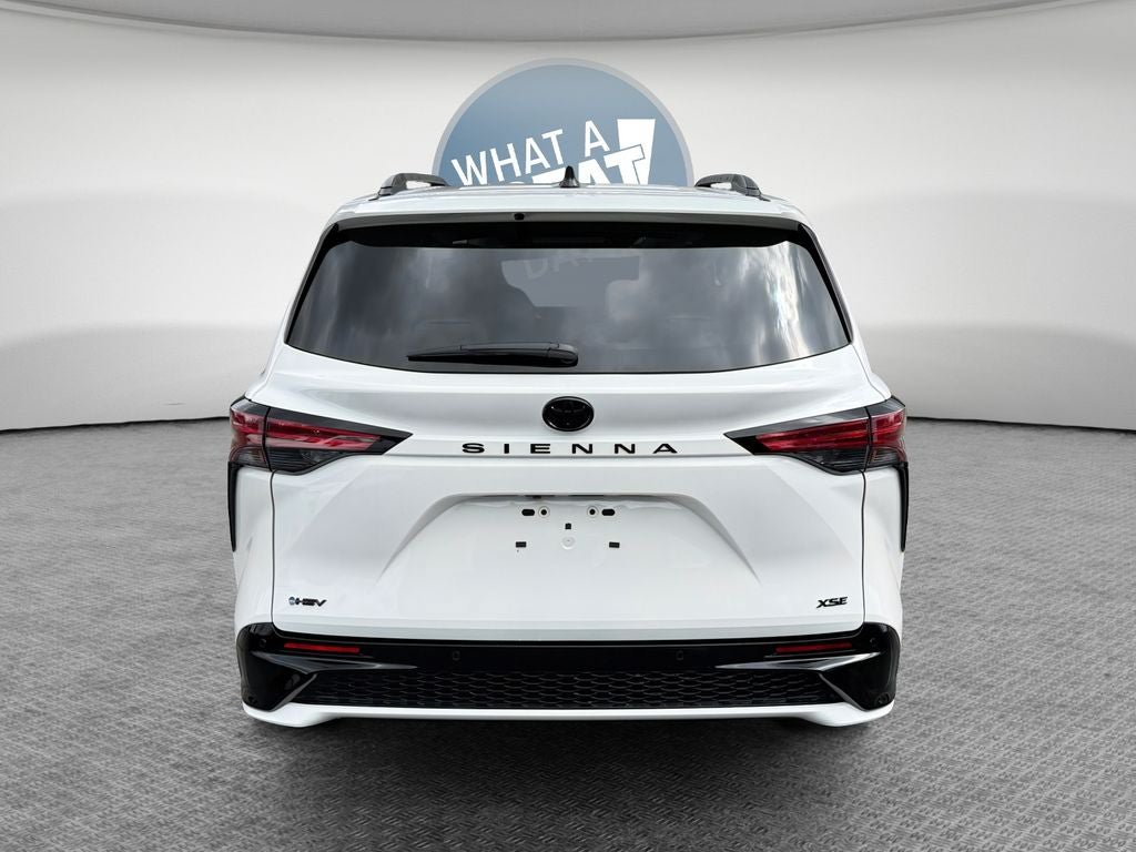 New 2026 Toyota Sienna XSE FWD image 5