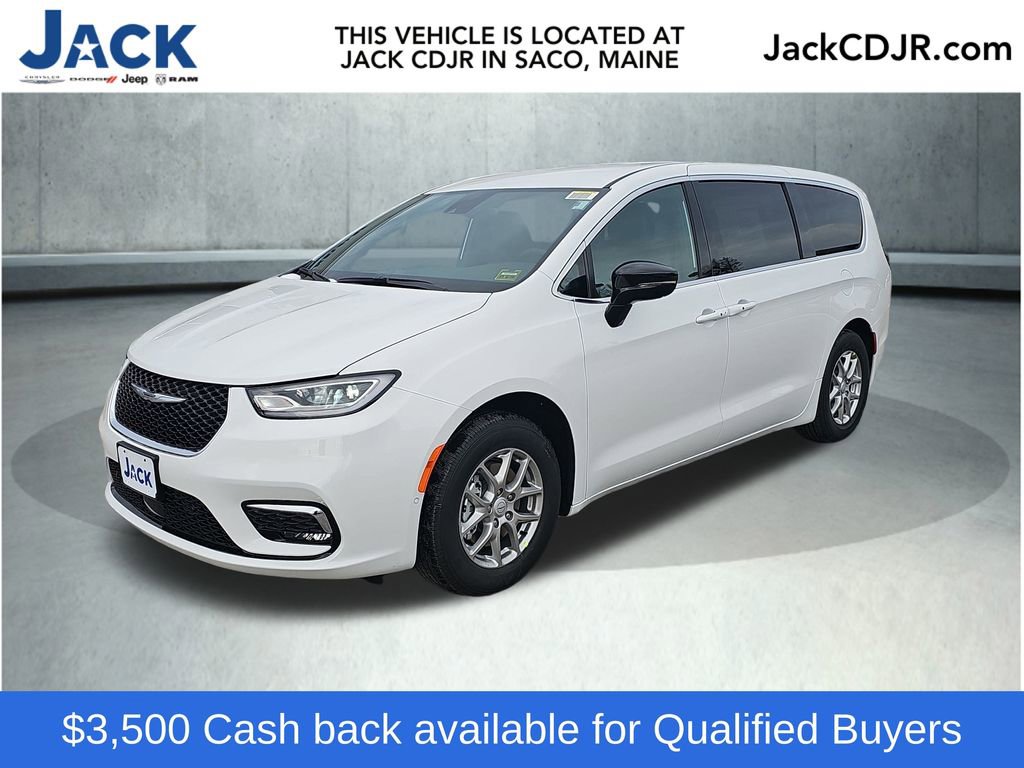 New 2026 Chrysler Pacifica Select