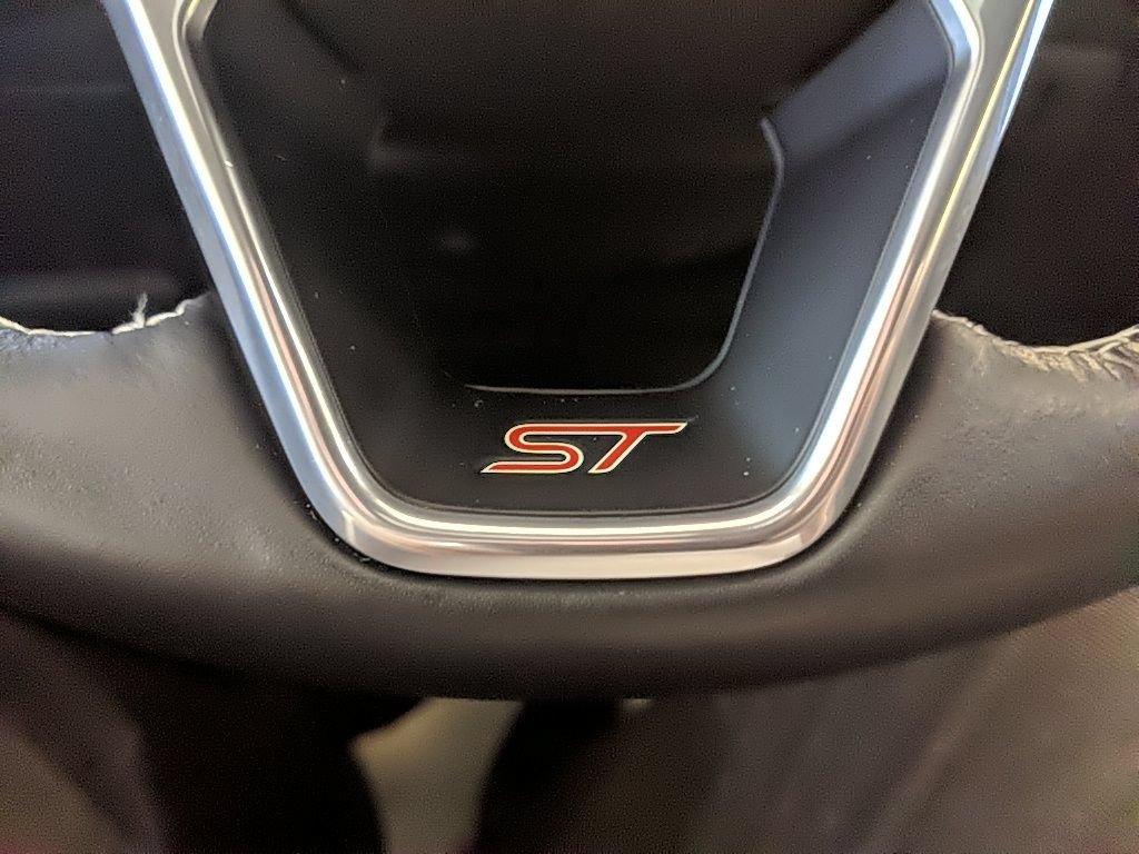 Used 2021 Ford Edge ST w/ Equipment Group 401A AWD/4WD image 19