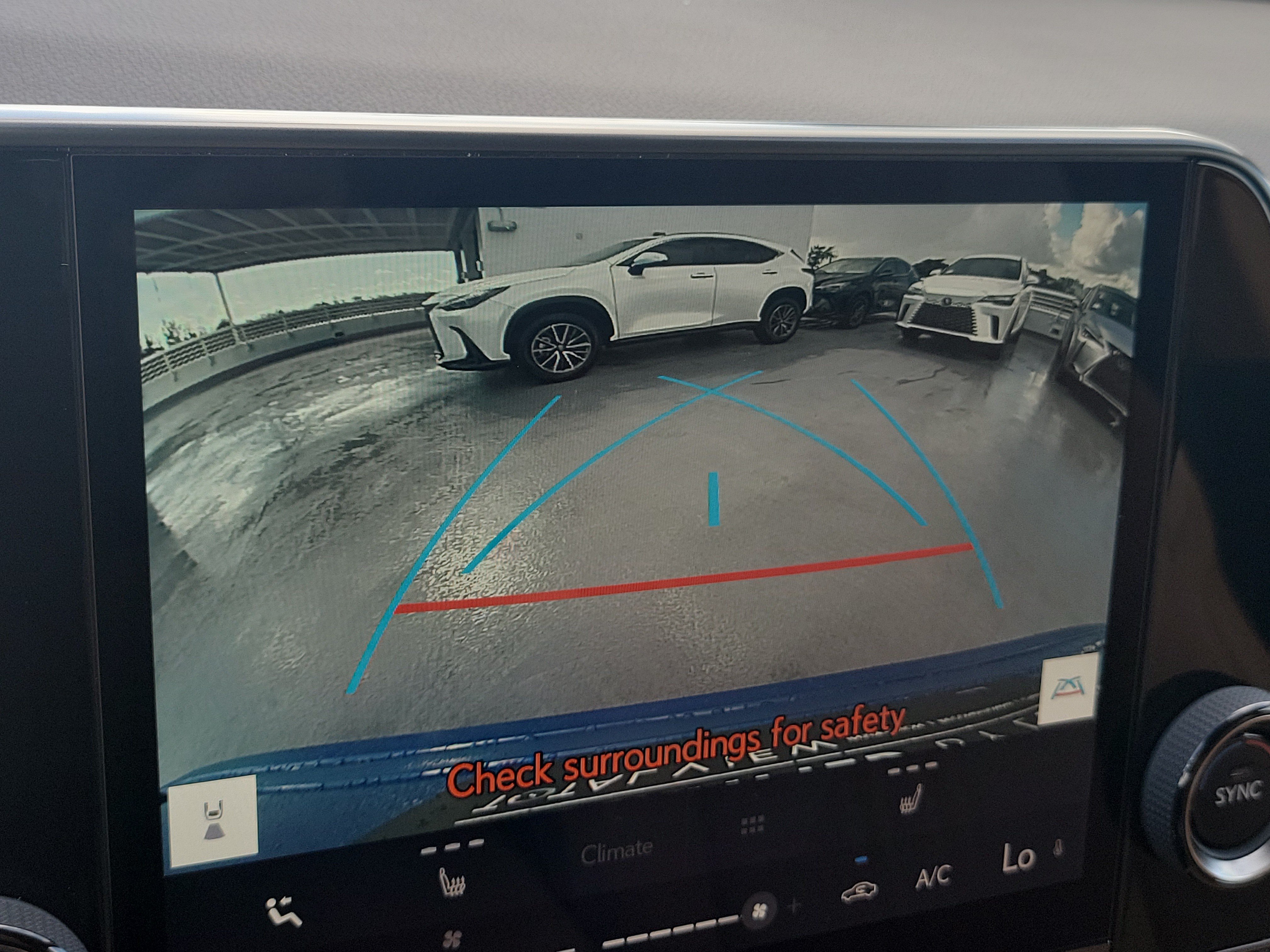 Used 2025 Lexus NX 250 FWD w/ Towing Package (2000 Lbs) image 30