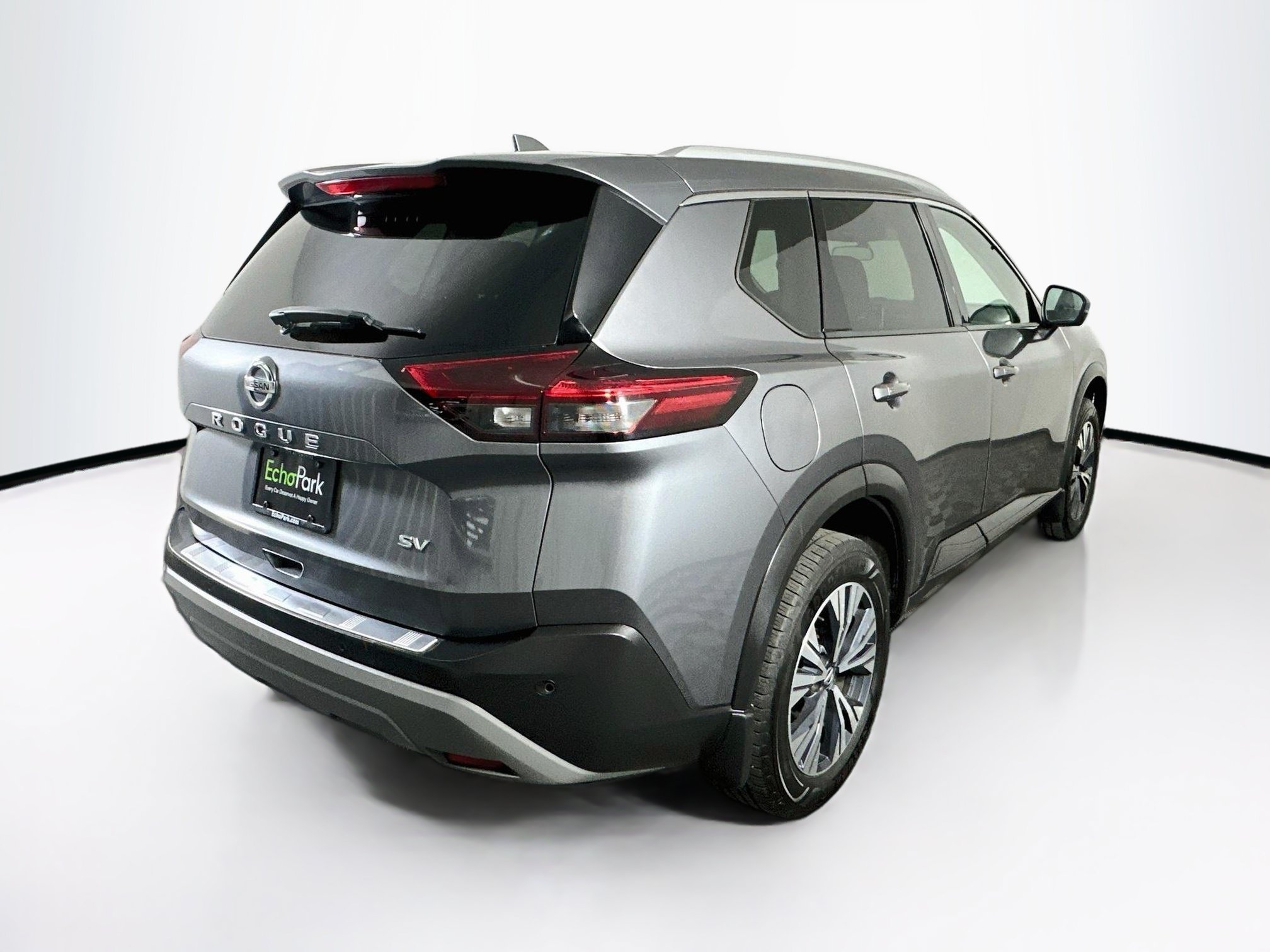 Used 2021 Nissan Rogue SV w/ Premium Package FWD image 9