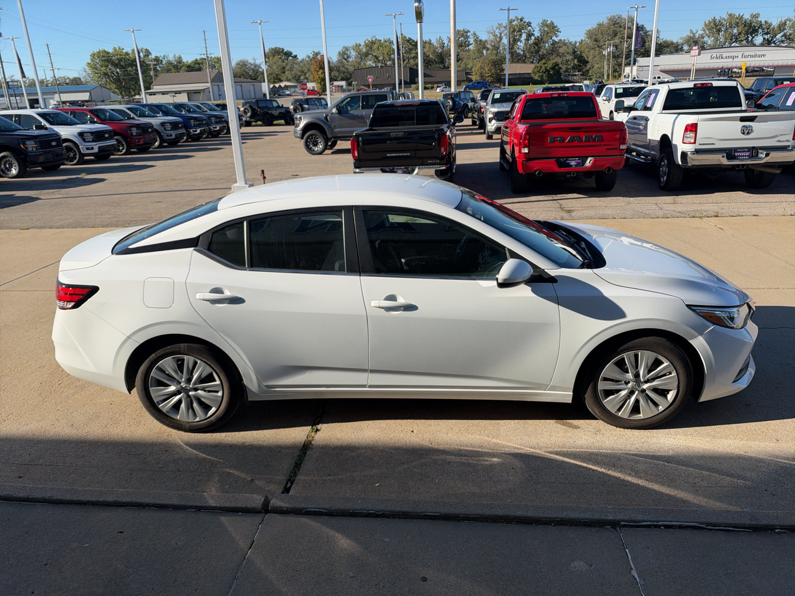 Used 2022 Nissan Sentra S FWD image 5