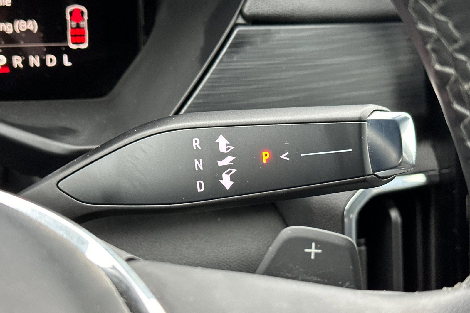 Used 2025 GMC Acadia Elevation image 23