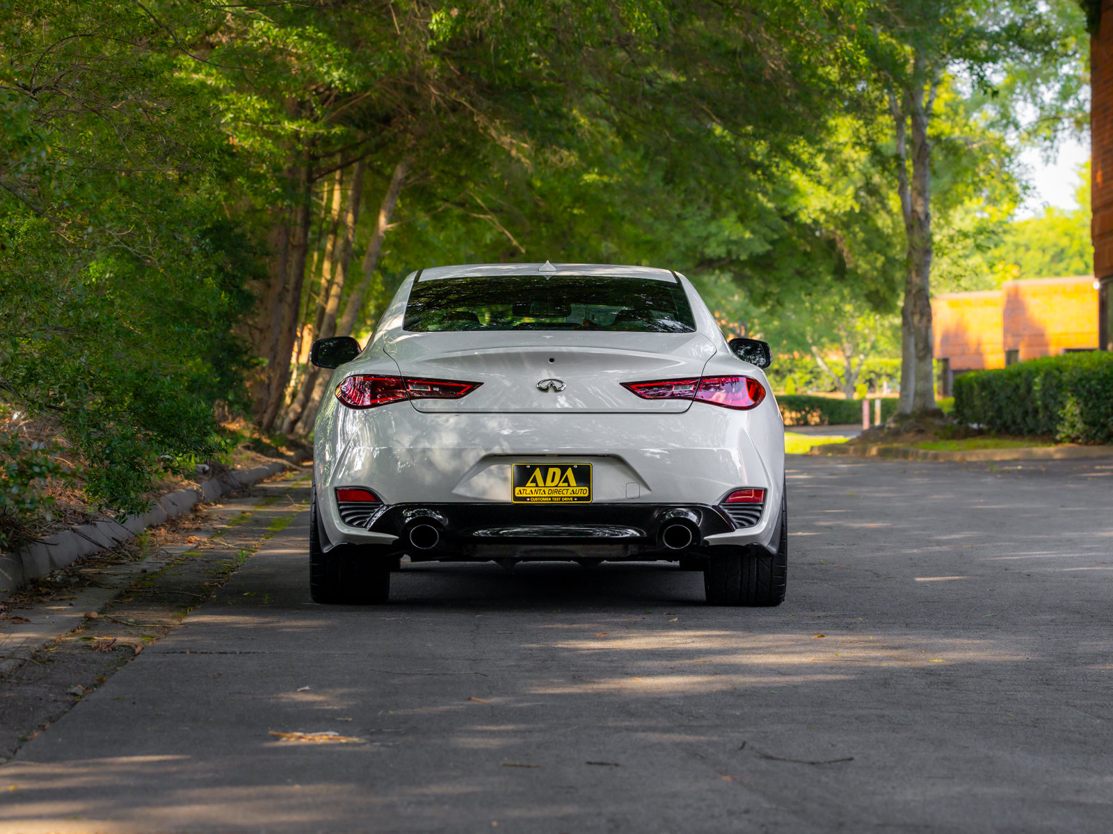 Used 2017 INFINITI Q60 3.0t w/ Premium Plus Package 3.0T RWD image 38
