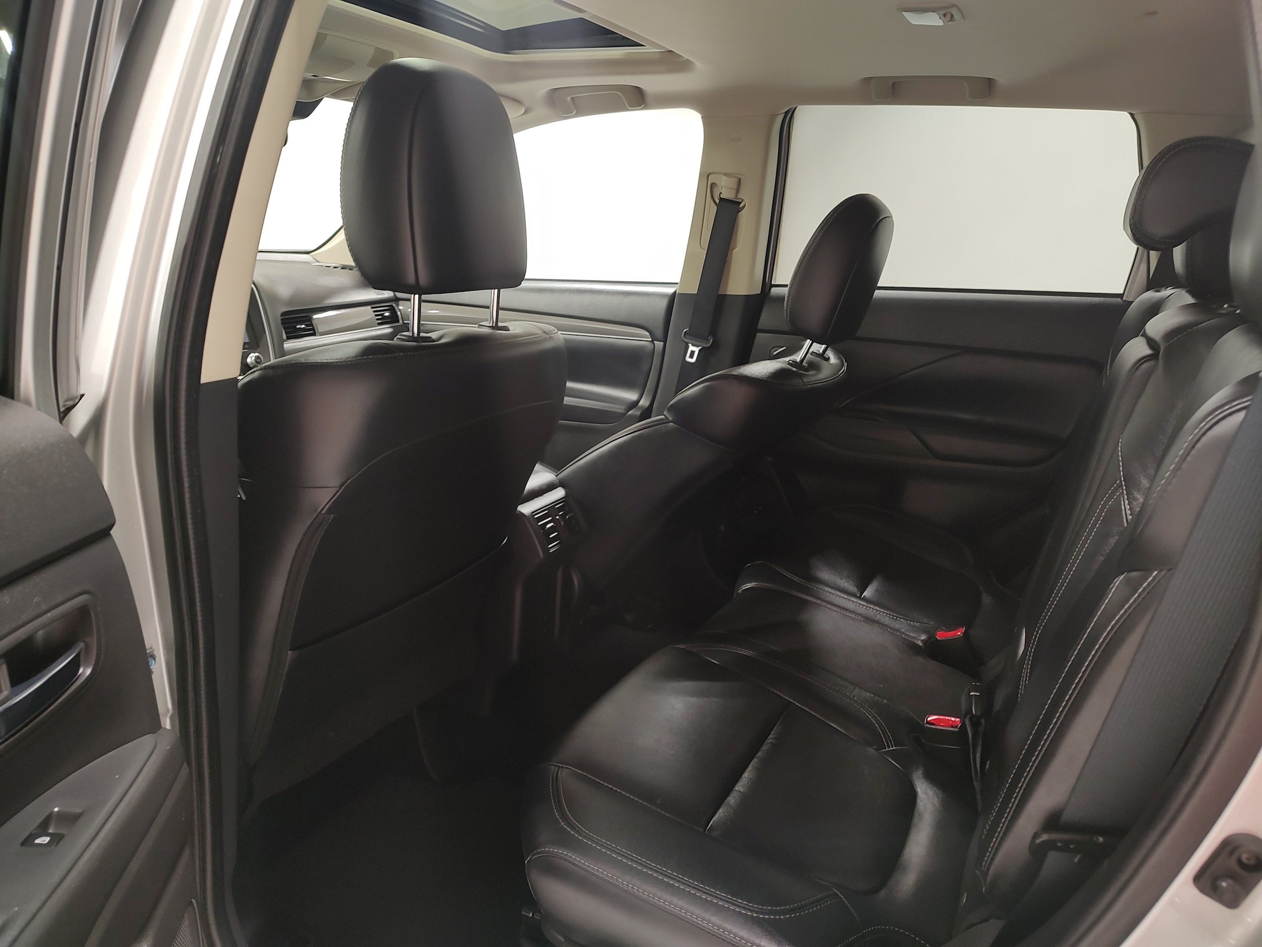 Used 2020 Mitsubishi Outlander GT AWD/4WD image 11