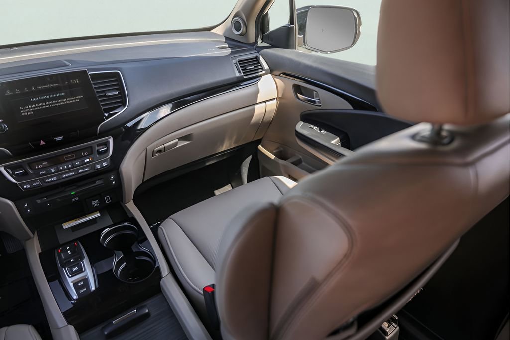 Used 2019 Honda Pilot Elite image 32