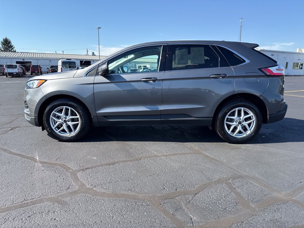 Used 2023 Ford Edge SEL w/ Convenience Package AWD/4WD image 6