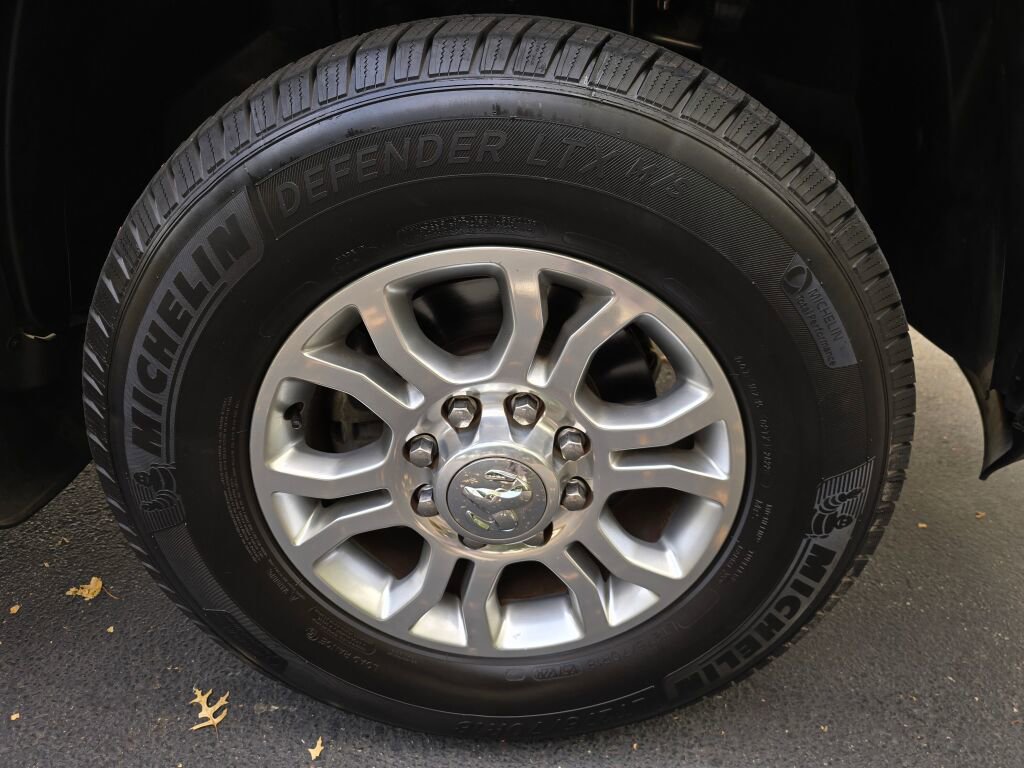 Used 2016 RAM 3500 Laramie w/ Convenience Group image 11