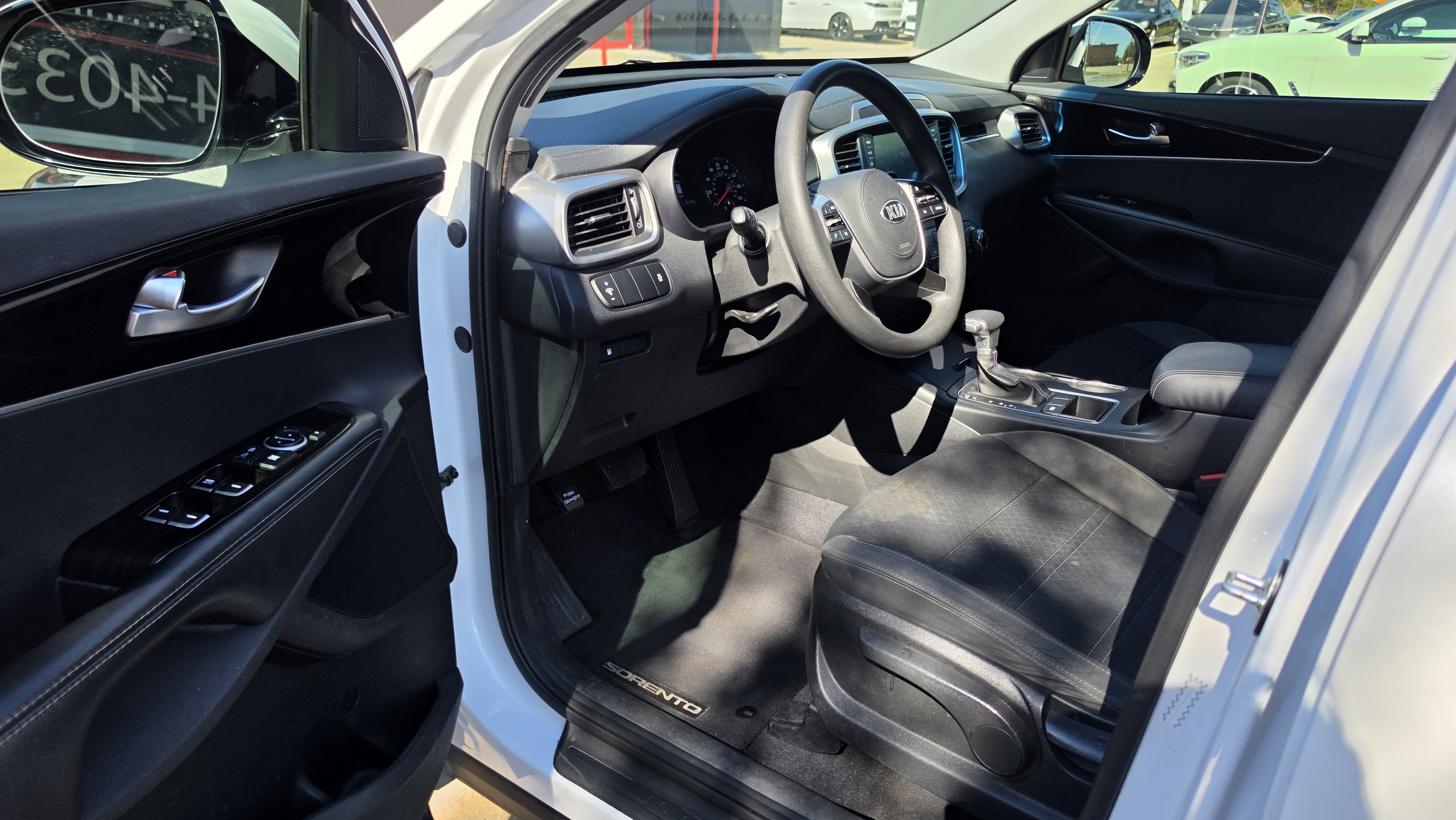 Used 2020 Kia Sorento L FWD image 24