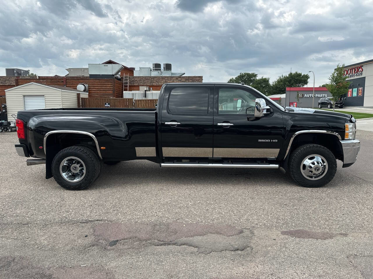 Used 2011 Chevrolet Silverado 3500 LTZ w/ LTZ Plus Package image 6