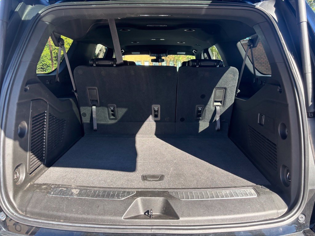 Used 2021 Chevrolet Suburban Z71 AWD/4WD image 12