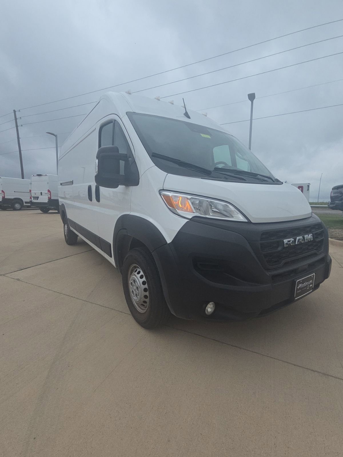 Used 2025 RAM ProMaster 2500 w/ Convenience Group FWD image 14