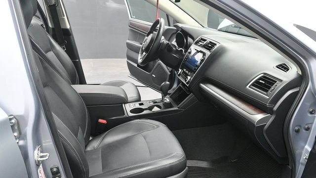 Used 2019 Subaru Outback 2.5i Limited AWD/4WD image 18