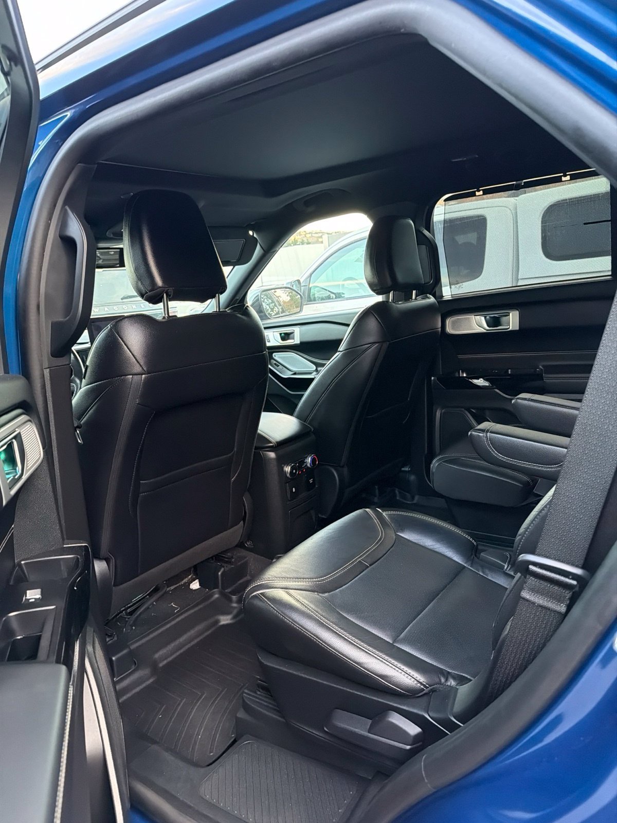 Used 2023 Ford Explorer ST w/ Equipment Group 401A AWD/4WD image 14