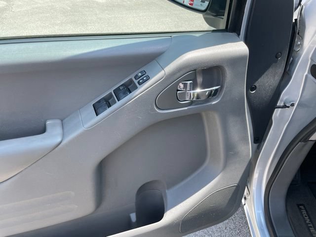 Used 2019 Nissan Frontier SV RWD image 19