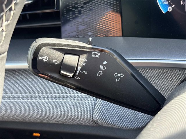 Used 2025 Volkswagen Tiguan S image 26