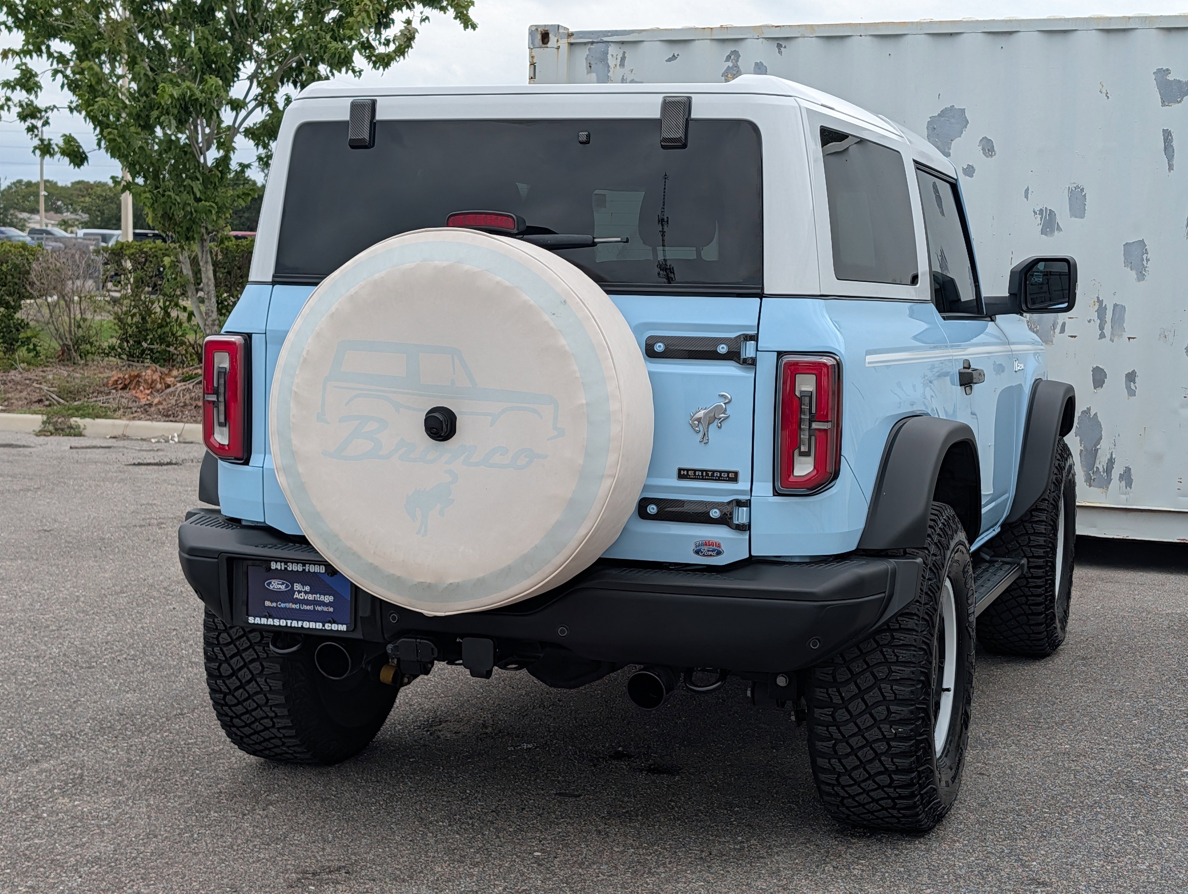 Certified 2023 Ford Bronco Heritage Edition AWD/4WD image 4