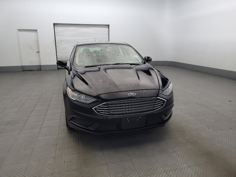 Used 2017 Ford Fusion SE image 14