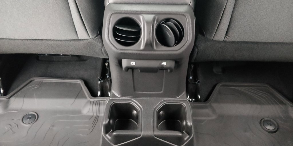 New 2025 Jeep Gladiator Sport image 35