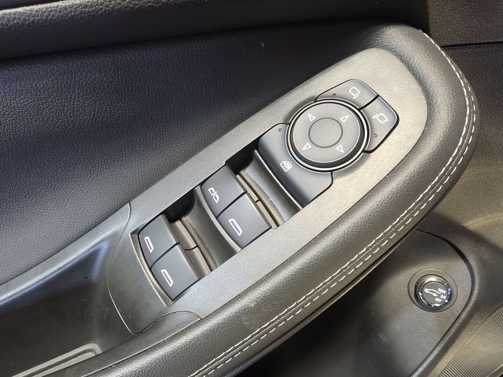 Used 2023 Buick Encore GX Select w/ Sport Touring Package FWD image 15