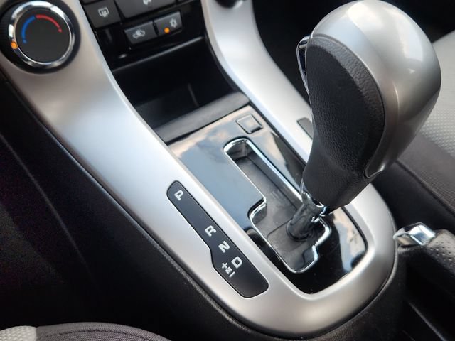 Used 2013 Chevrolet Cruze LS FWD image 41