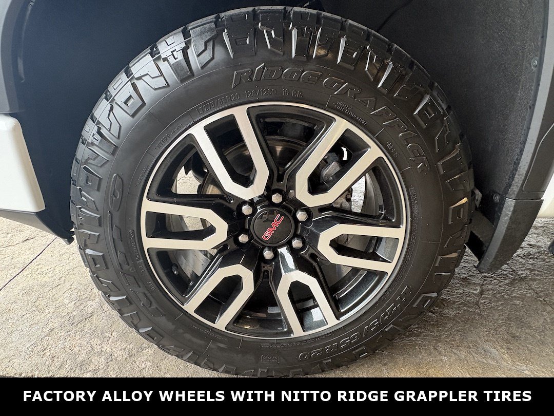 Used 2020 GMC Sierra 1500 AT4 w/ AT4 Premium Package AWD/4WD image 10