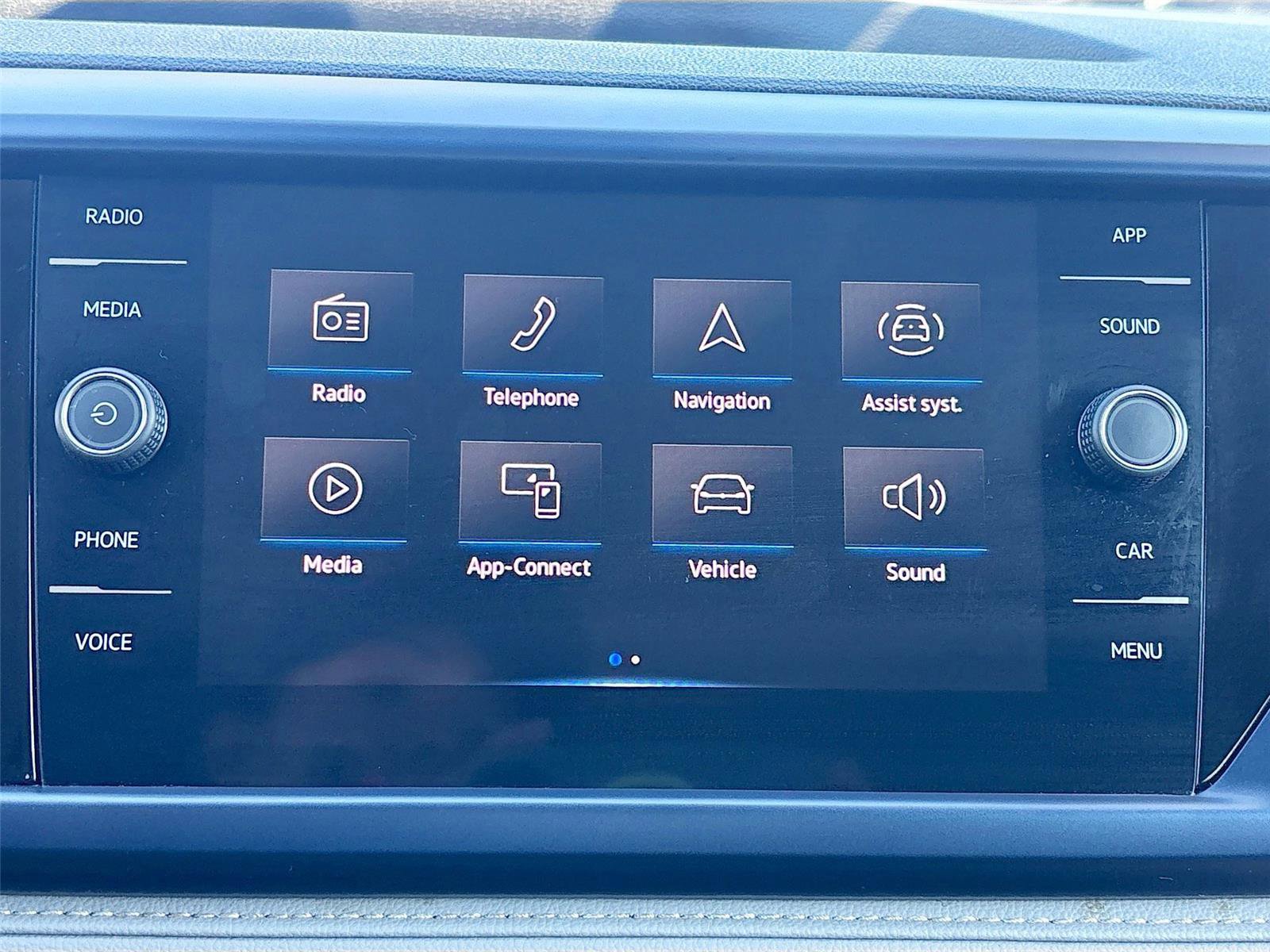 Used 2024 Volkswagen Taos SE image 16